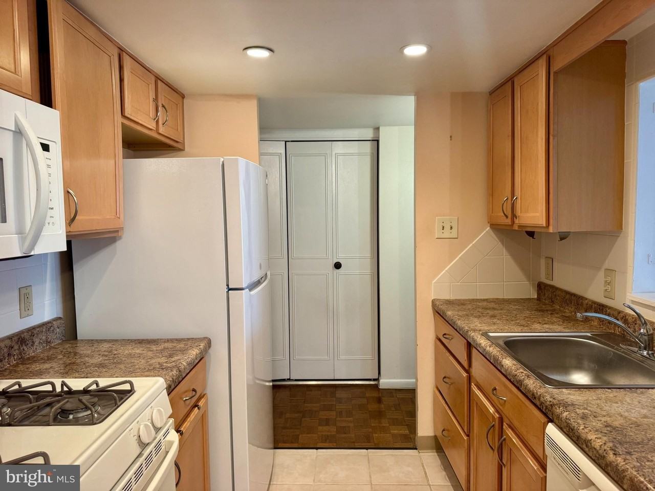100 West Ave #604W - Photo 5 of 21