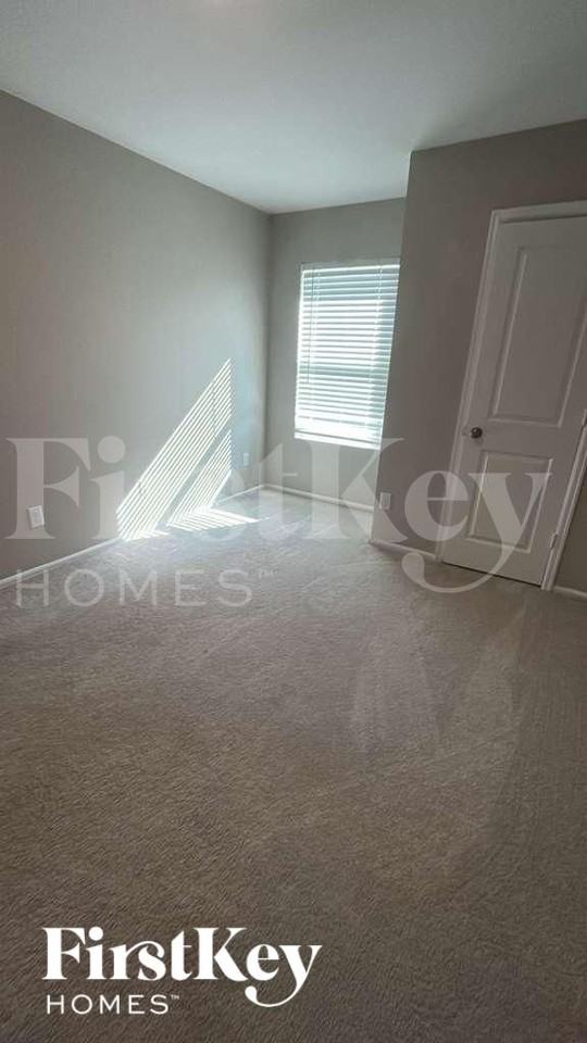 4151 Saw Mill Peak Ln - Photo 5 of 10