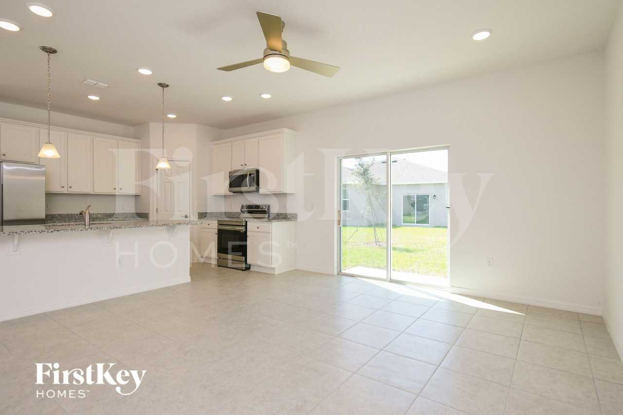 1227 Ponca Rd - Photo 3 of 16