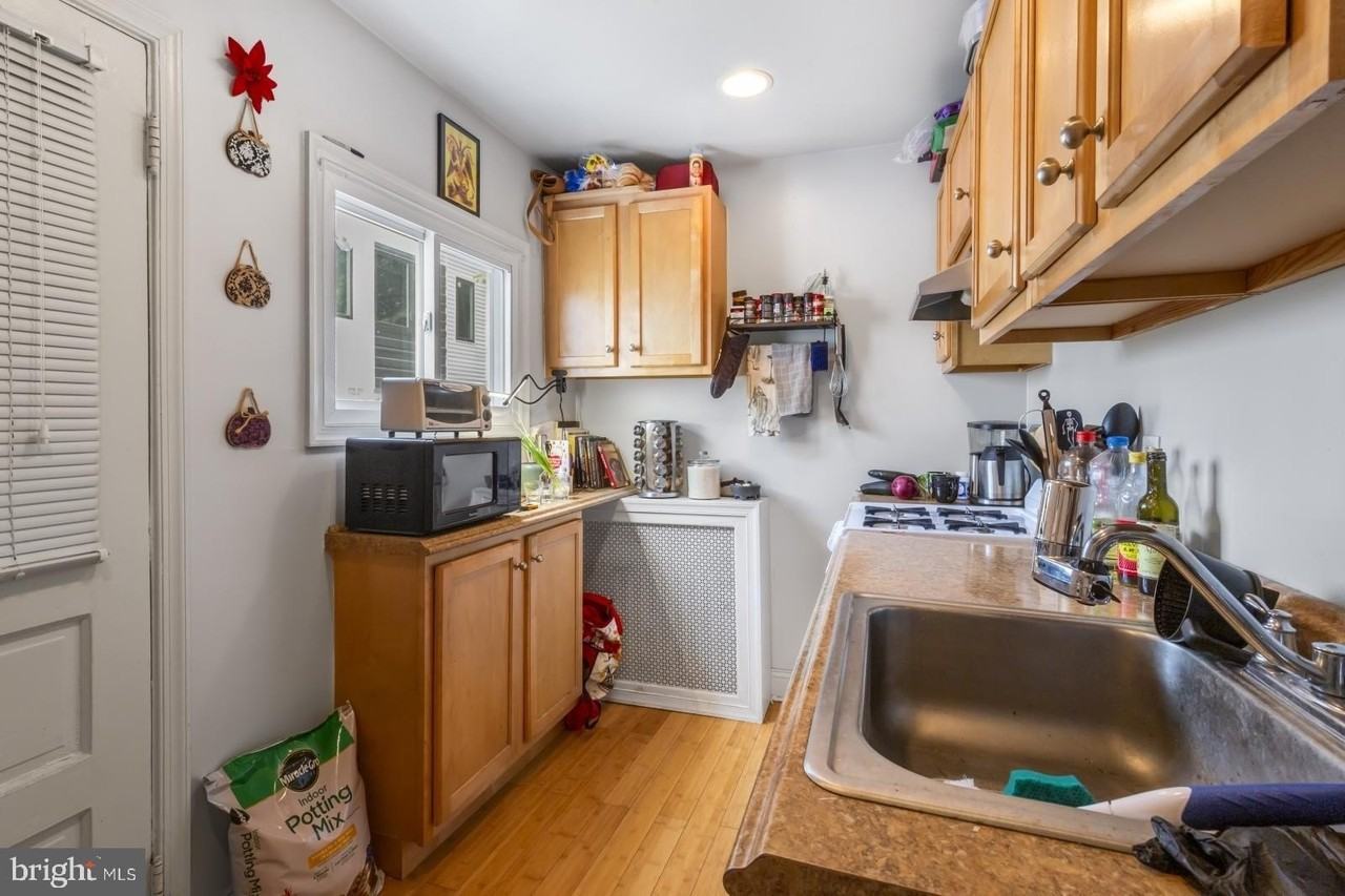 2310 E Gordon St - Photo 7 of 22