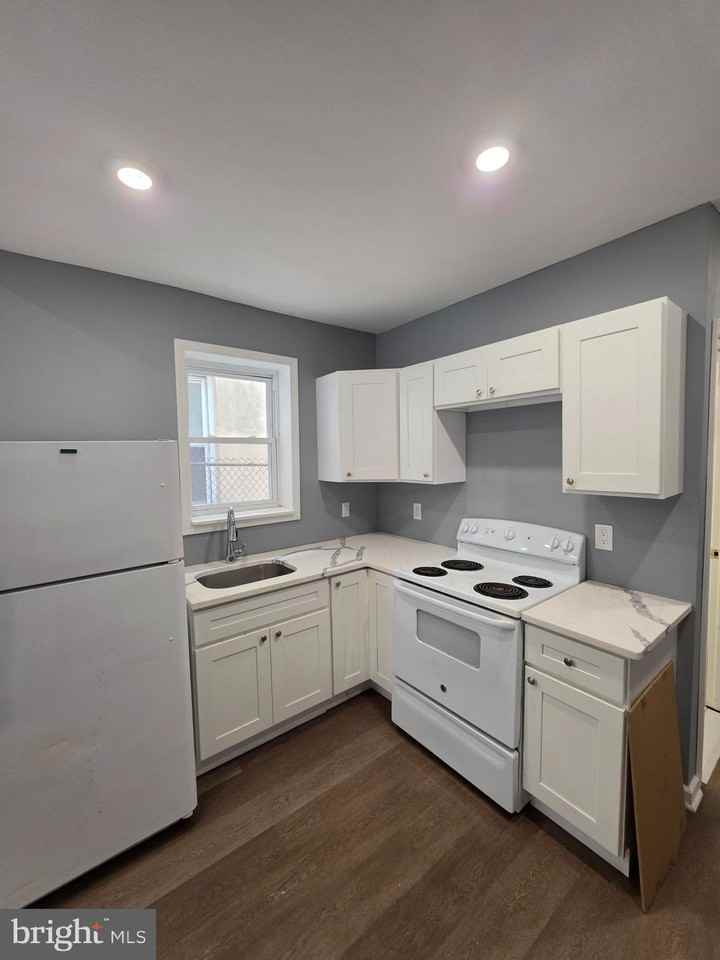 2535 N 8th St - Photo 6 of 11