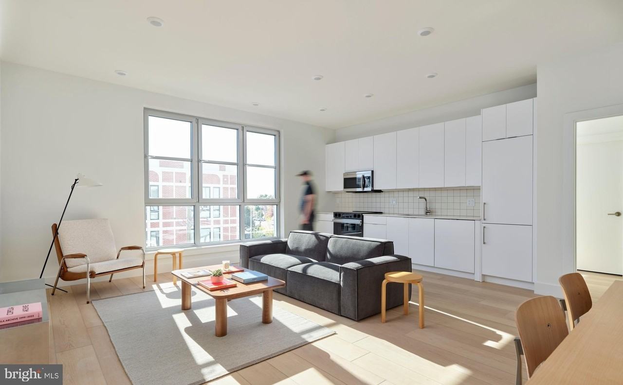 2406 Frankford Ave #14A - Photo 3 of 15