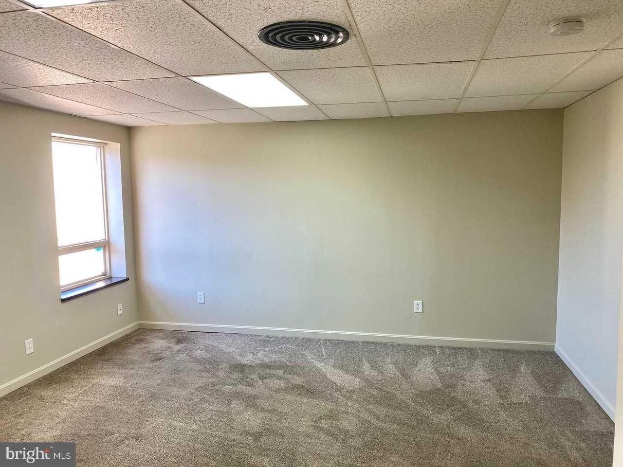 306 S Main St #B - Photo 6 of 10