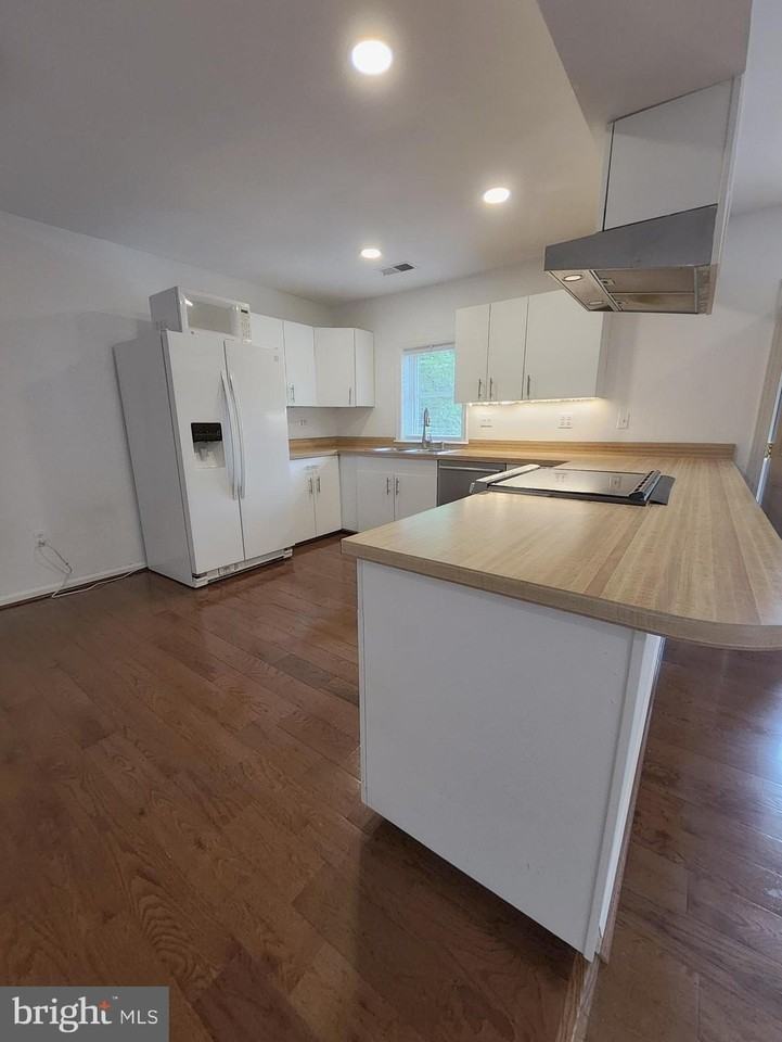 6486 Corbin Ln - Photo 6 of 17