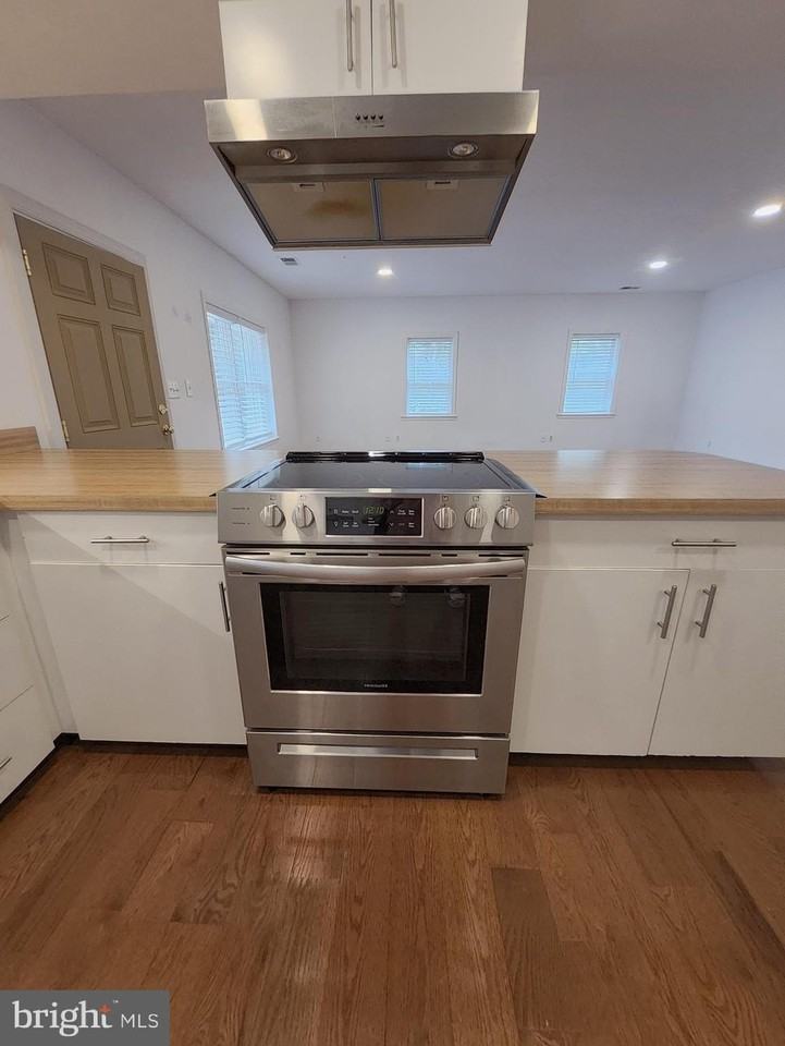 6486 Corbin Ln - Photo 7 of 17