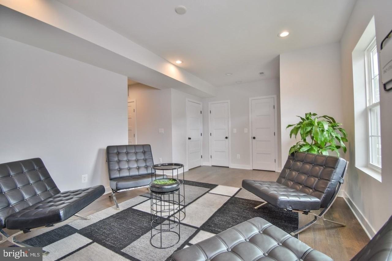 8276 Safarian Way - Photo 6 of 27