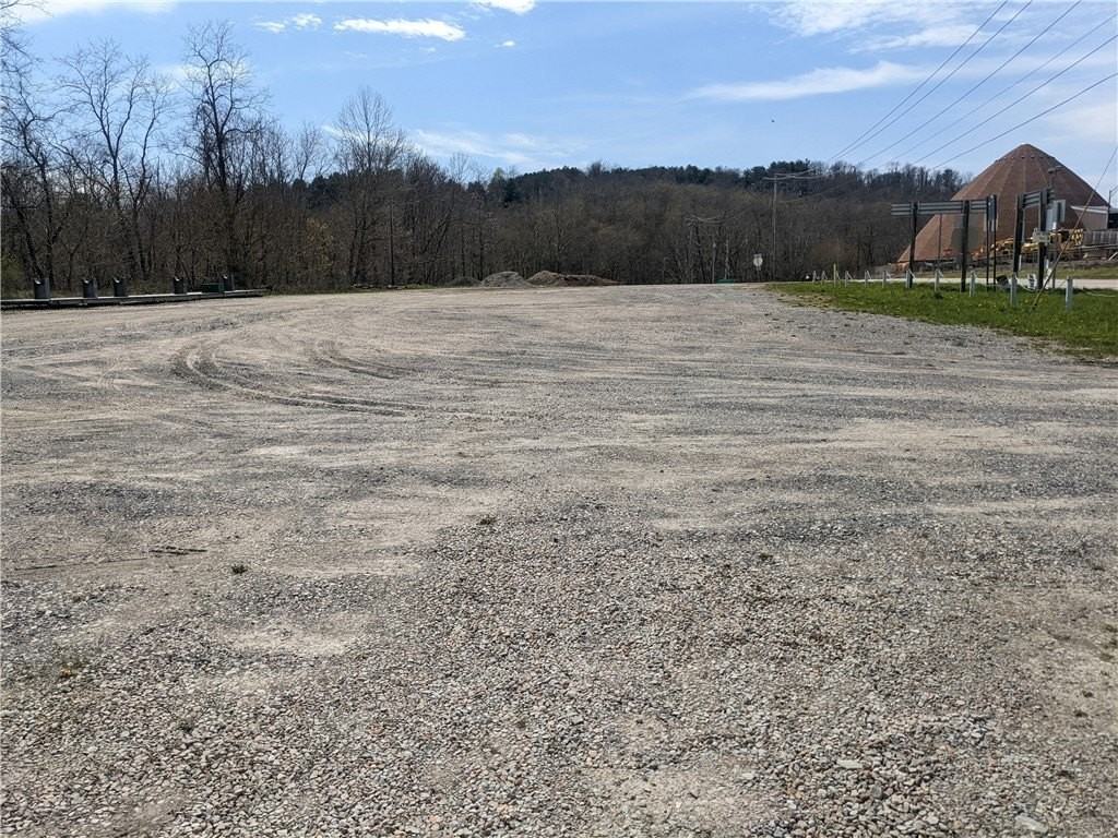 1099 Jolly School Rd - Photo 2 of 11