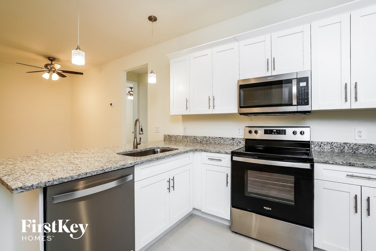 3404 26th St Sw - Photo 5 of 15