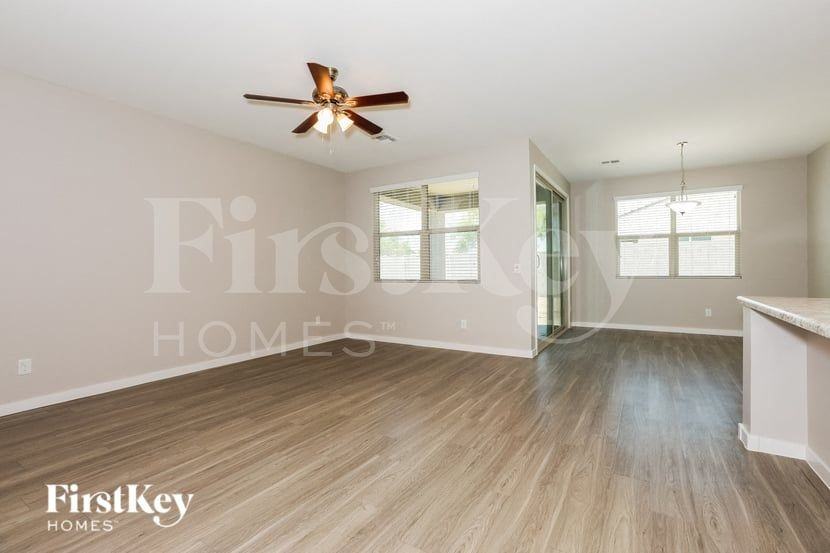 7200 E Eagle Nest Way - Photo 3 of 16