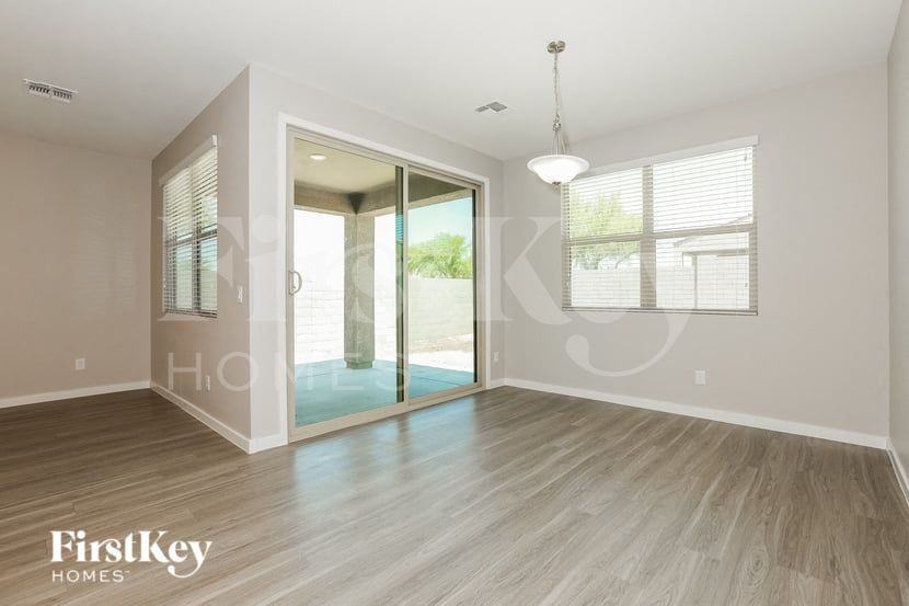 7200 E Eagle Nest Way - Photo 4 of 16