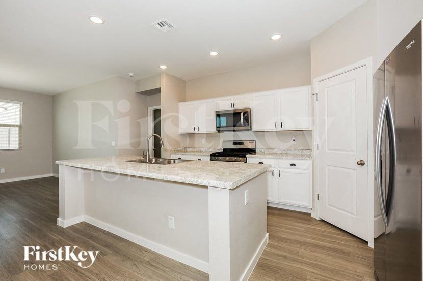 7200 E Eagle Nest Way - Photo 6 of 16