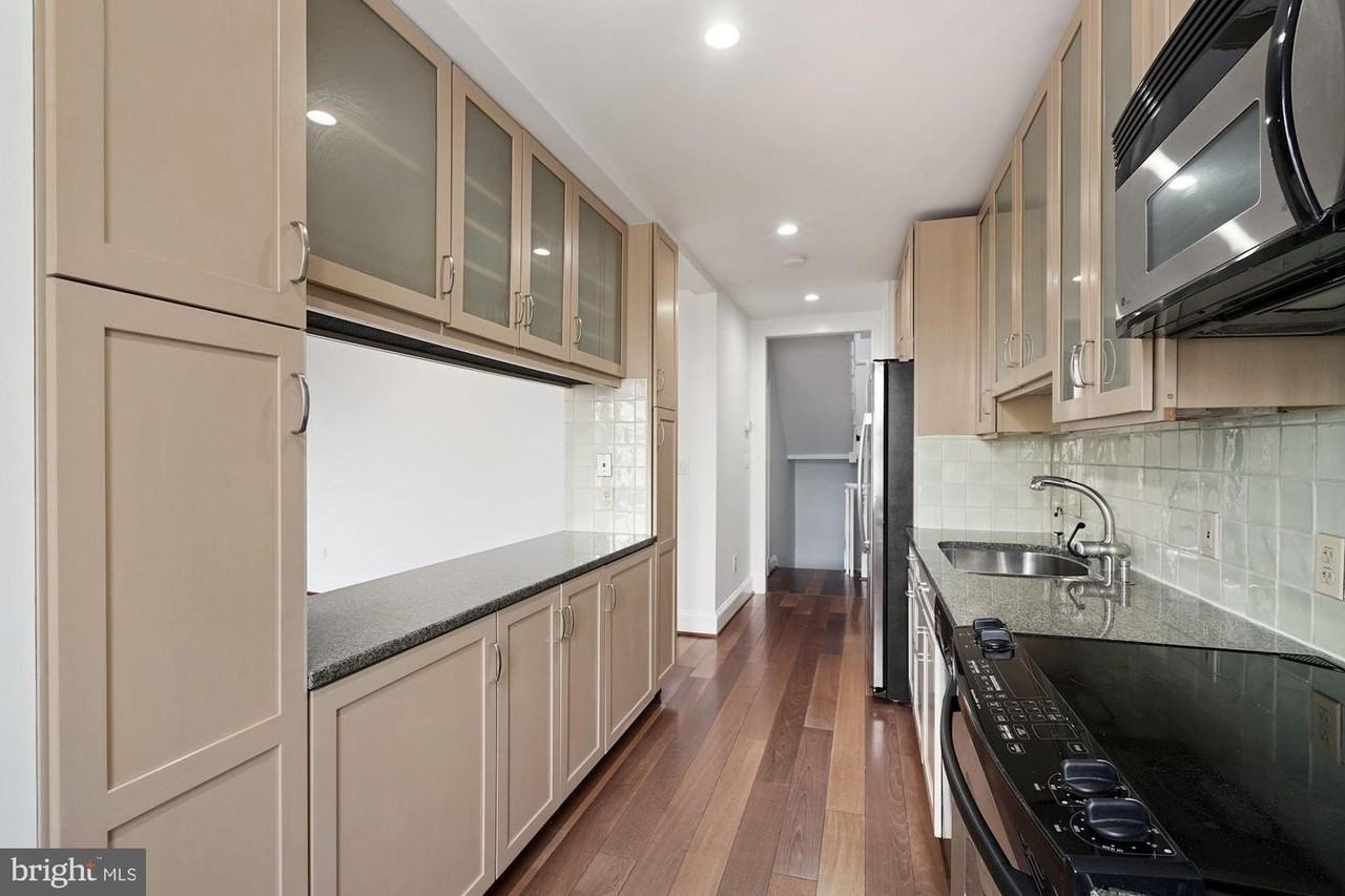 1675 Wisconsin Ave Nw - Photo 4 of 36
