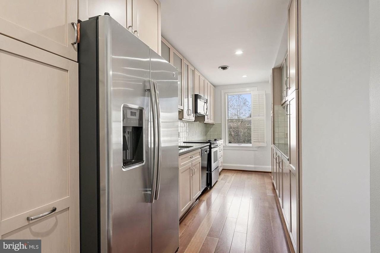 1675 Wisconsin Ave Nw - Photo 6 of 36