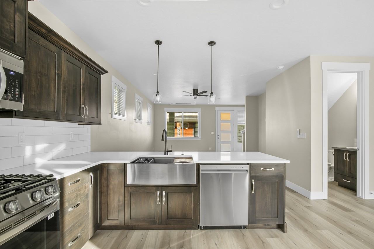 1446 E Star Dr #1 - Photo 4 of 18