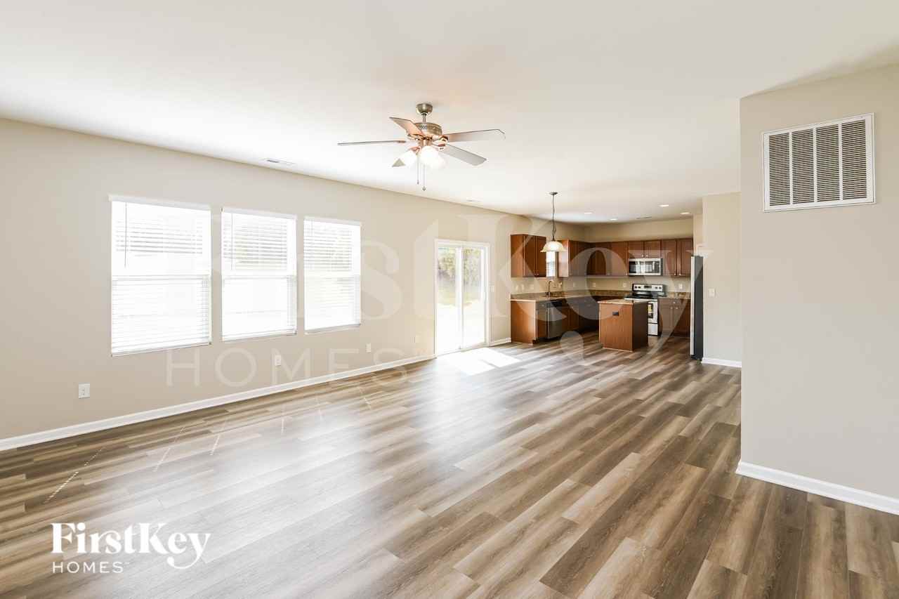 11608 Lusterleaf Holly Rd - Photo 5 of 18