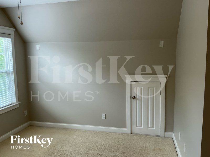 125 E Fenway Ave - Photo 7 of 10