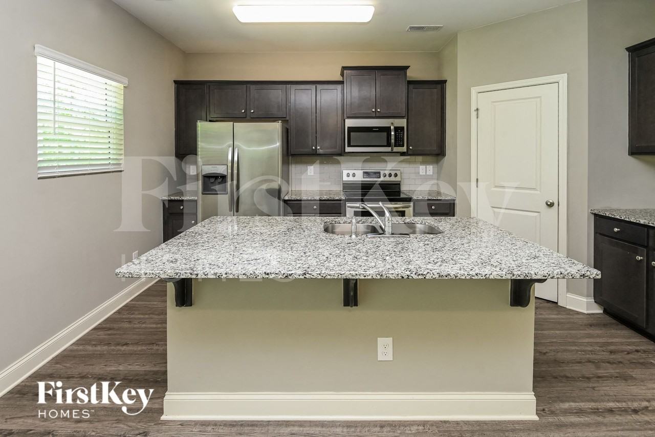 9553 Blue Knoll Ct - Photo 7 of 15