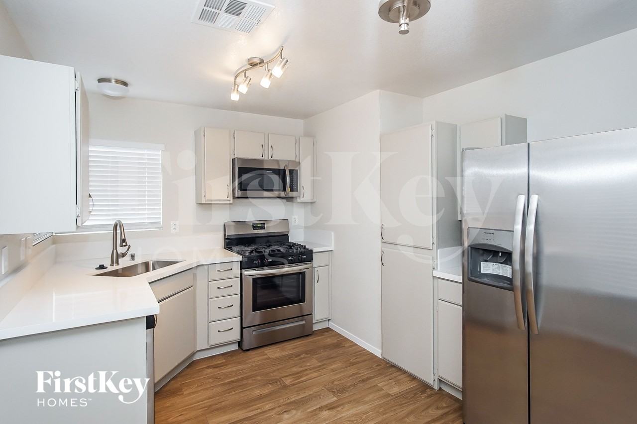 4600 W La Madre Way - Photo 5 of 15