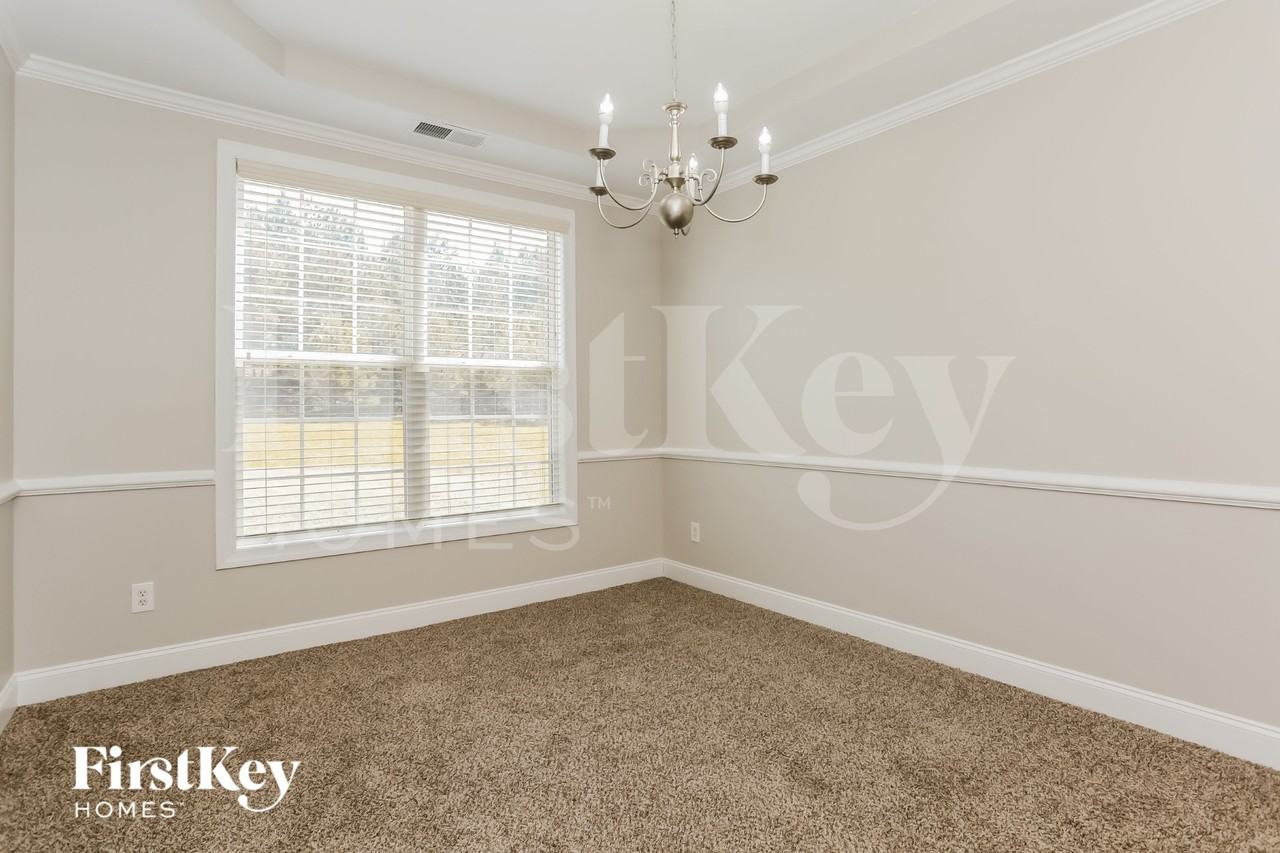 5680 Grande River Rd - Photo 4 of 15