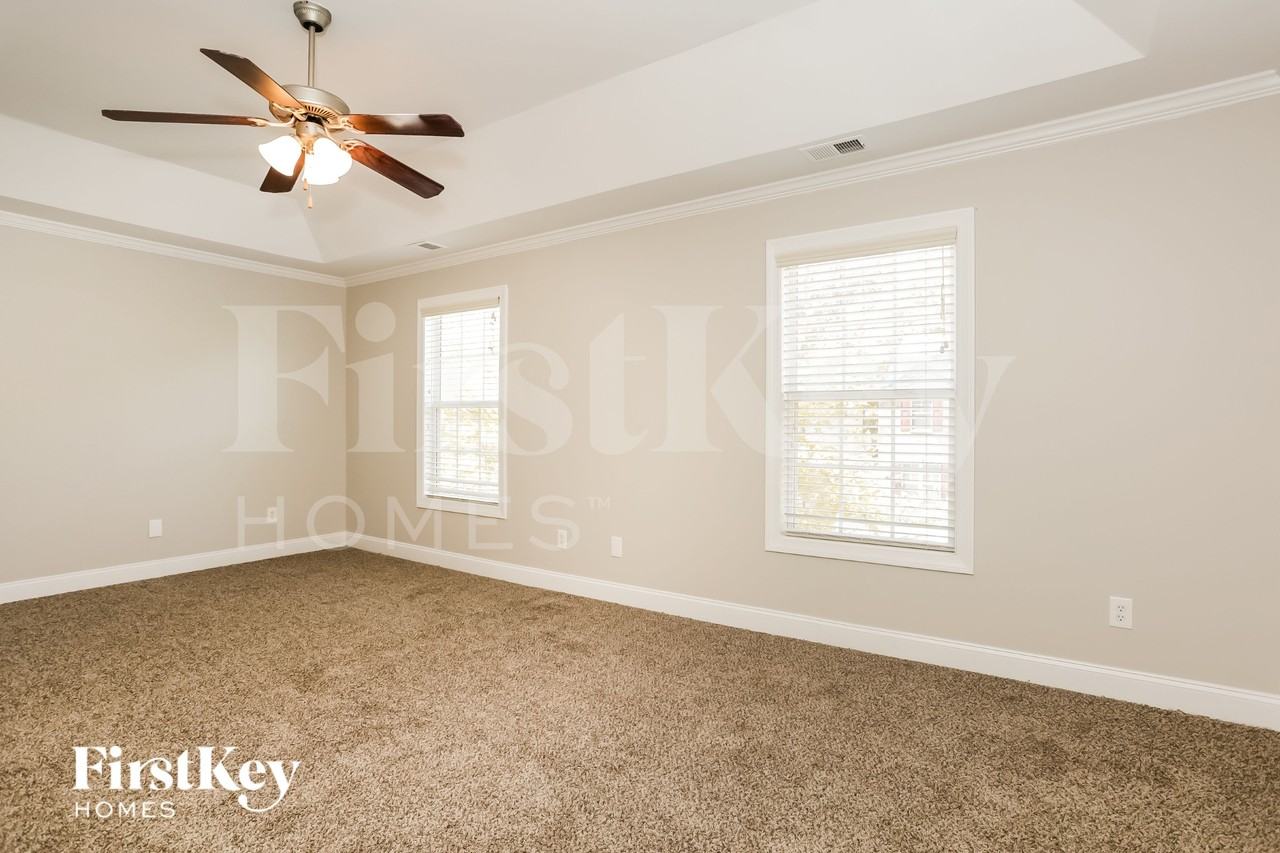 5680 Grande River Rd - Photo 7 of 15