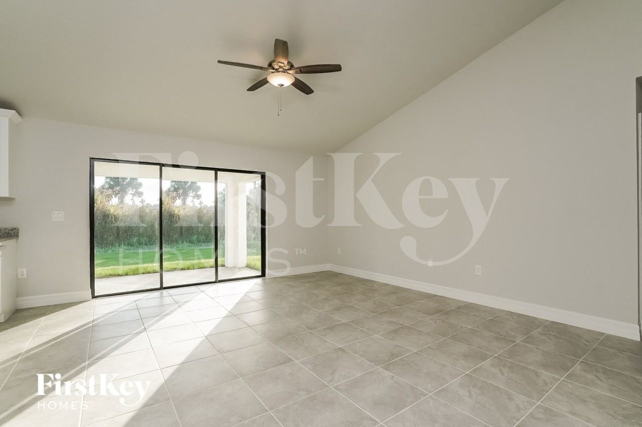604 Henry Ave - Photo 2 of 15