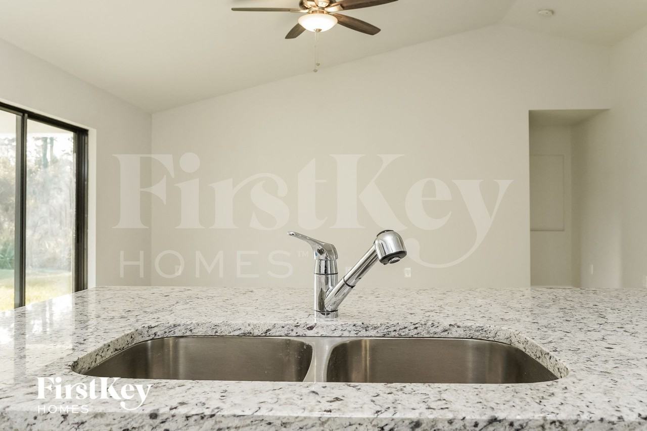 604 Henry Ave - Photo 7 of 15
