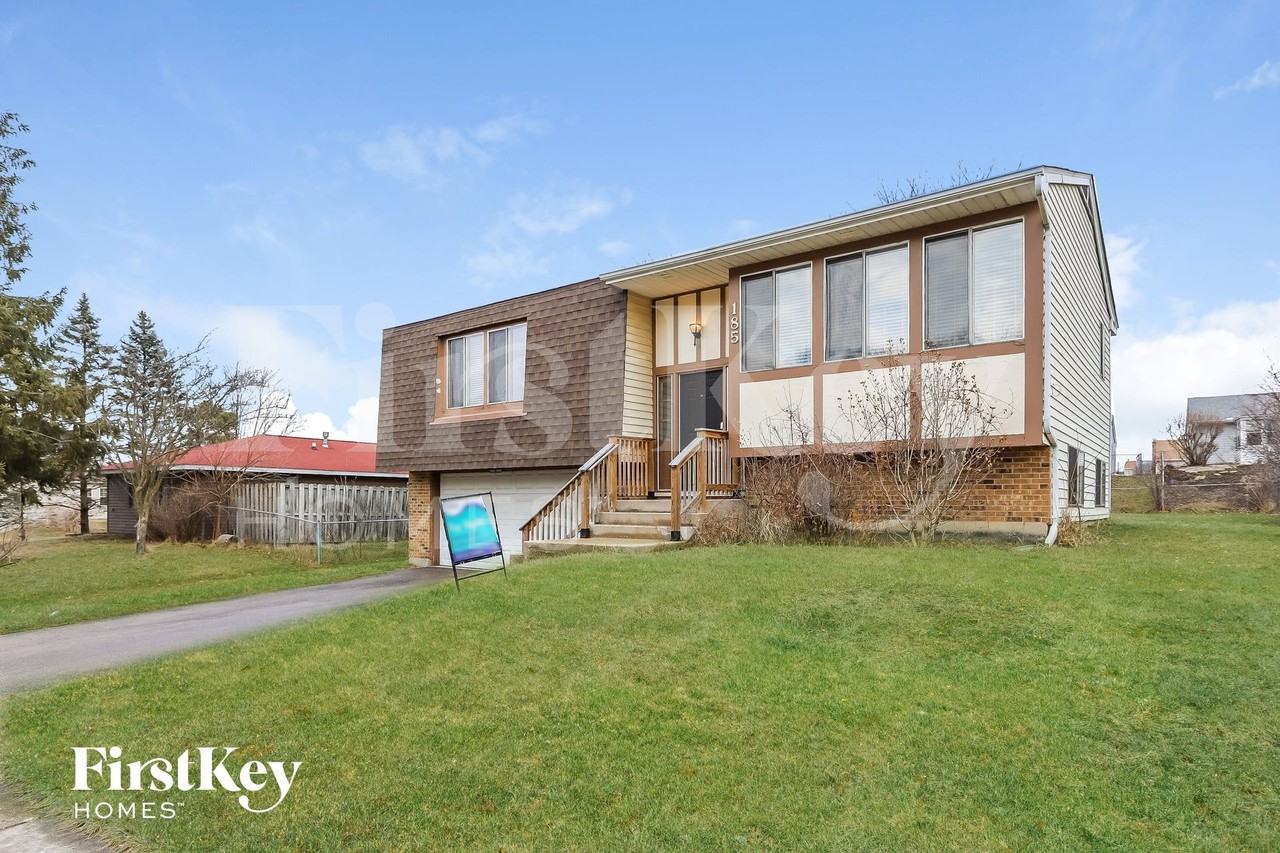 185 Mulford Dr - Photo 2 of 15