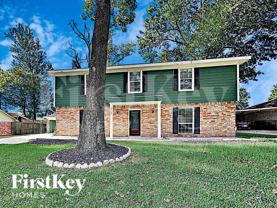 10122 Woodhollow Dr - Photo 1 of 1