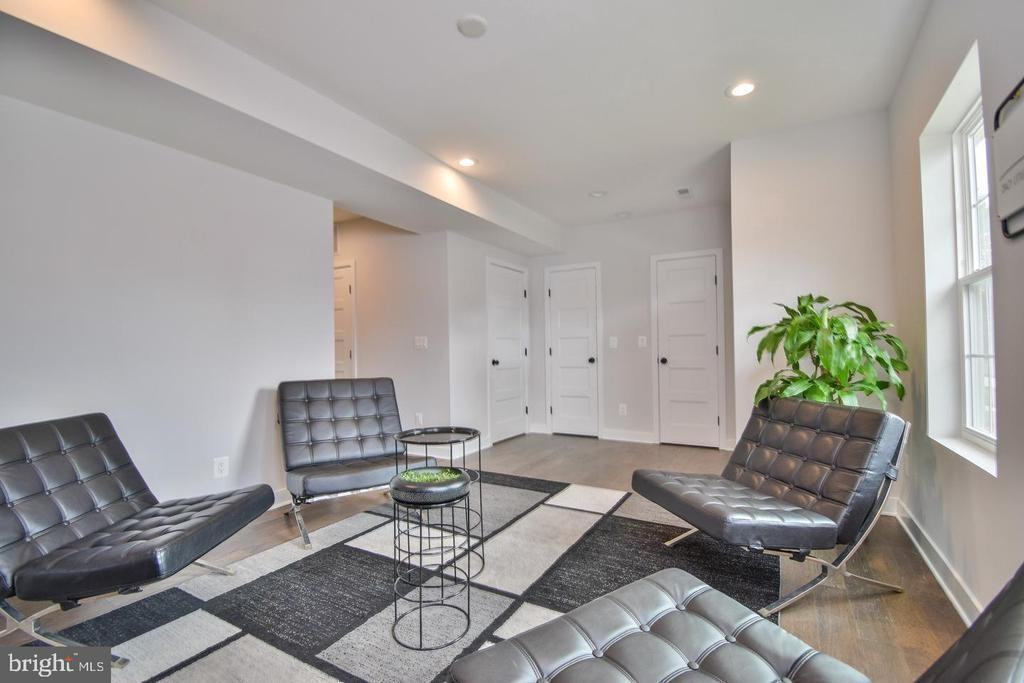 8276 Safarian Way - Photo 6 of 27
