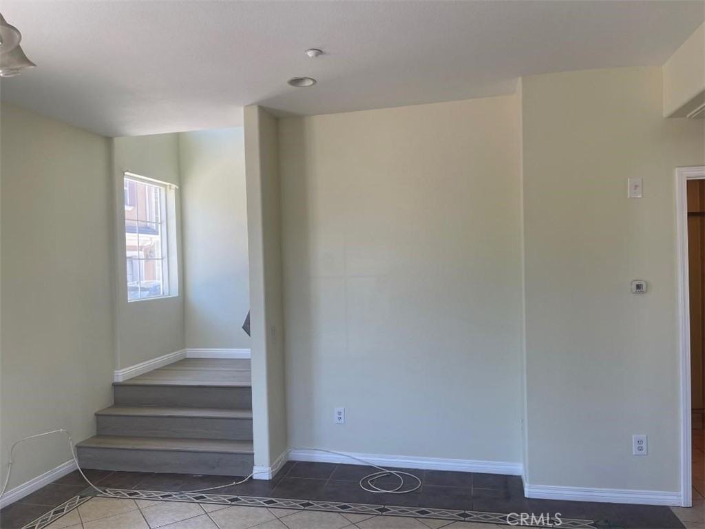 5605 Temple City Blvd - Photo 3 of 15