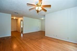5042 Grape St - Photo 5 of 17