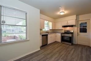 5042 Grape St - Photo 7 of 17