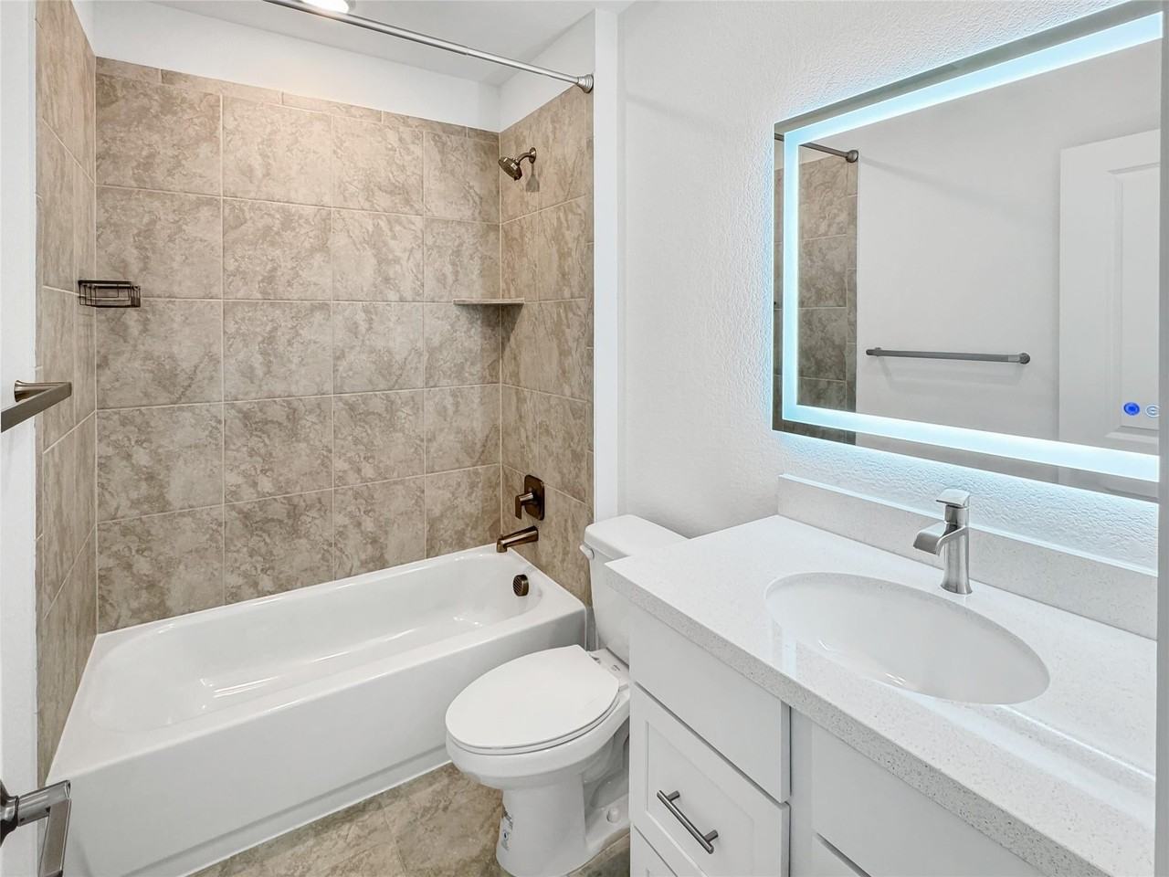 1420 Carvin Way - Photo 7 of 35
