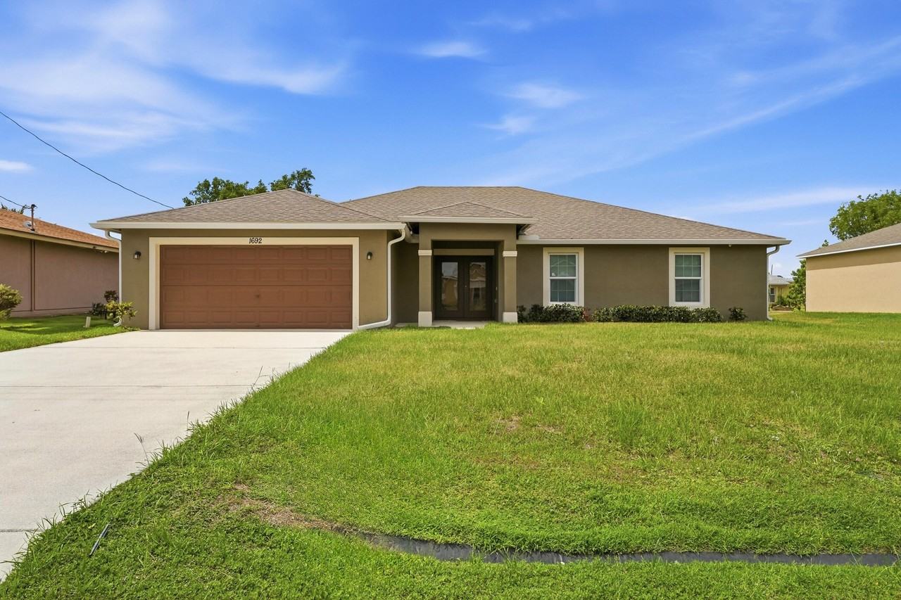 1692 Sw Alvaton Ave
