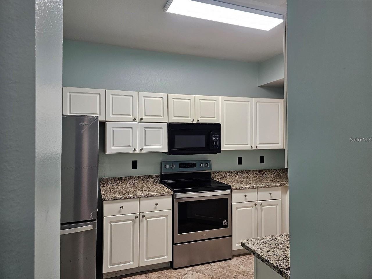 5506 Metrowest Blvd - Photo 3 of 17