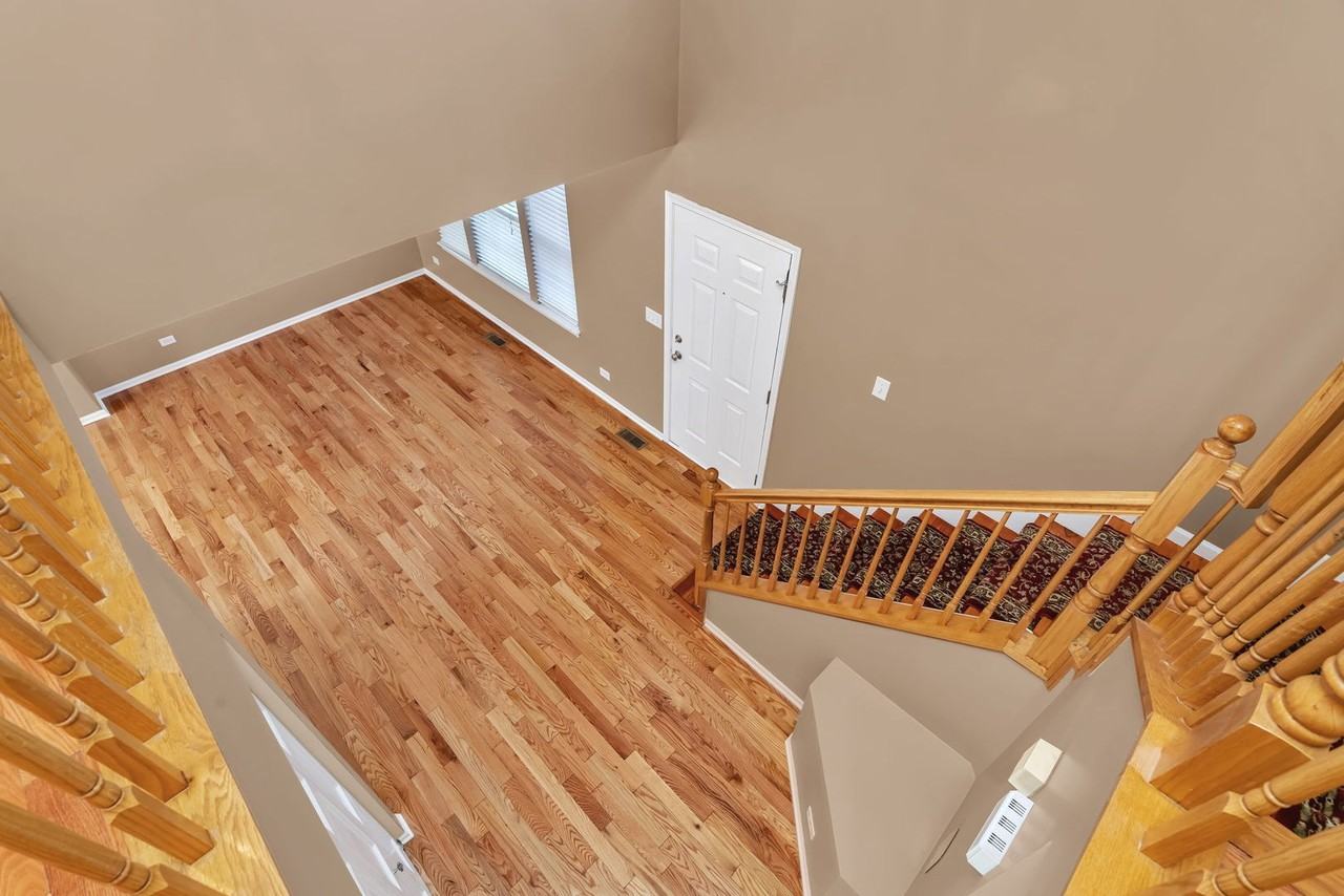 2509 Rosehall Ln - Photo 6 of 50