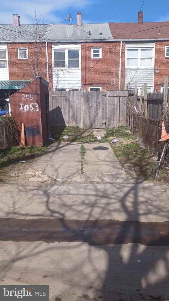 2053 Larkhall Rd - Photo 6 of 20