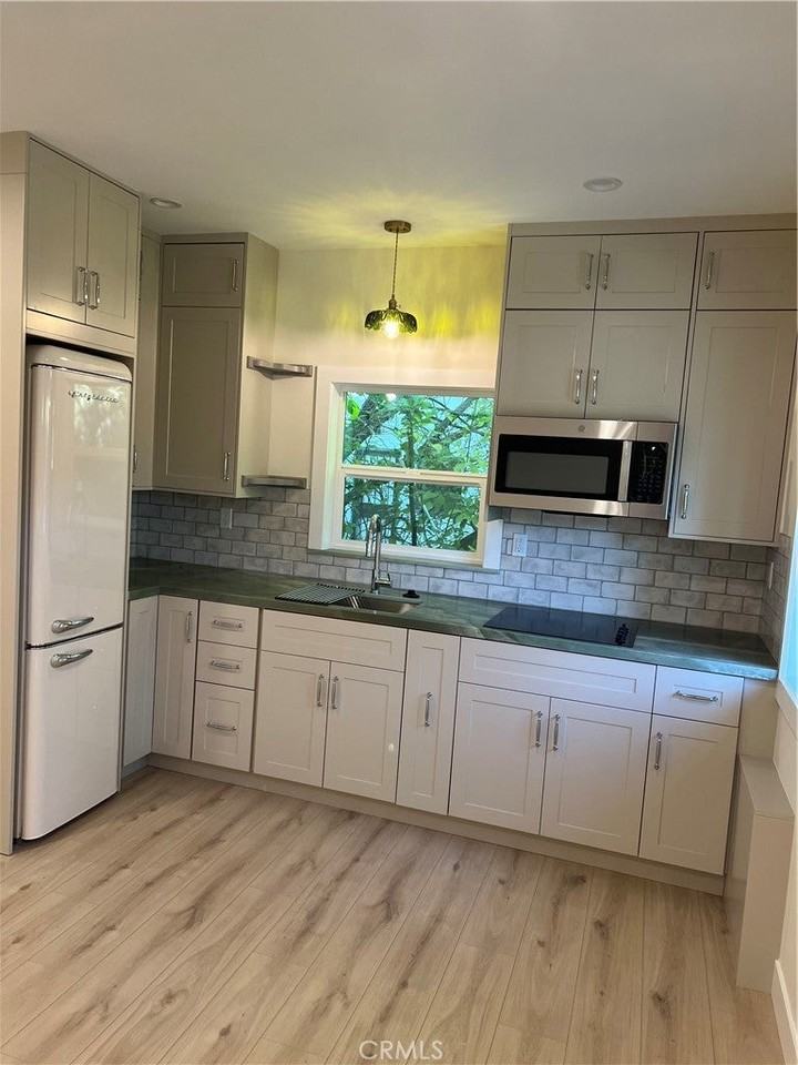 1879 Verdugo Loma Dr - Photo 4 of 13