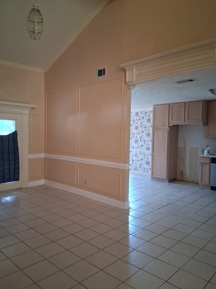 12323 W Bellfort St - Photo 5 of 17