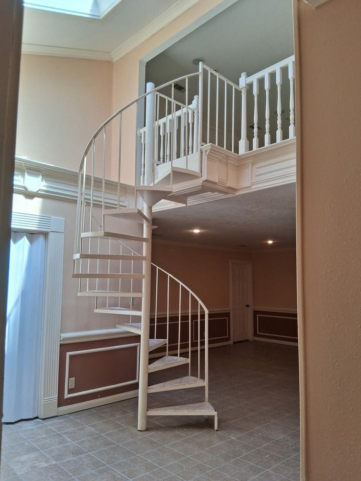 12323 W Bellfort St - Photo 7 of 17