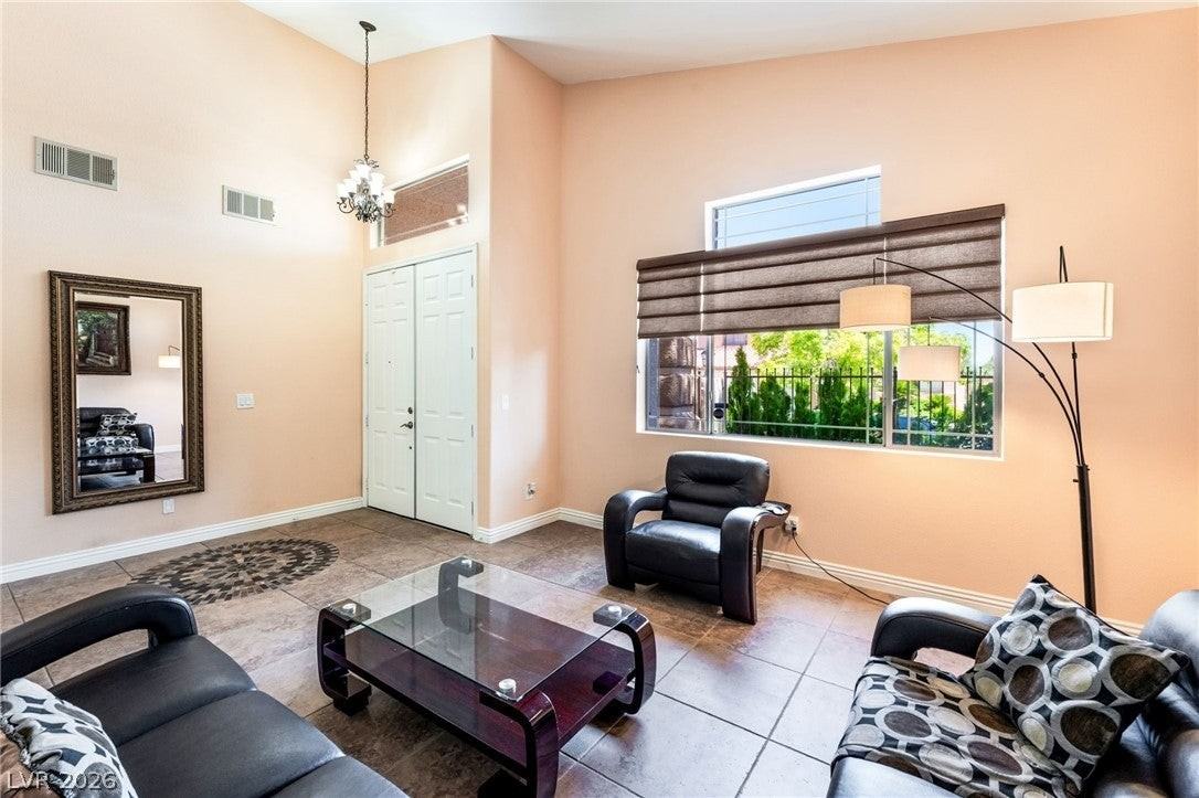 10313 Falls Church Ave - Photo 4 of 50