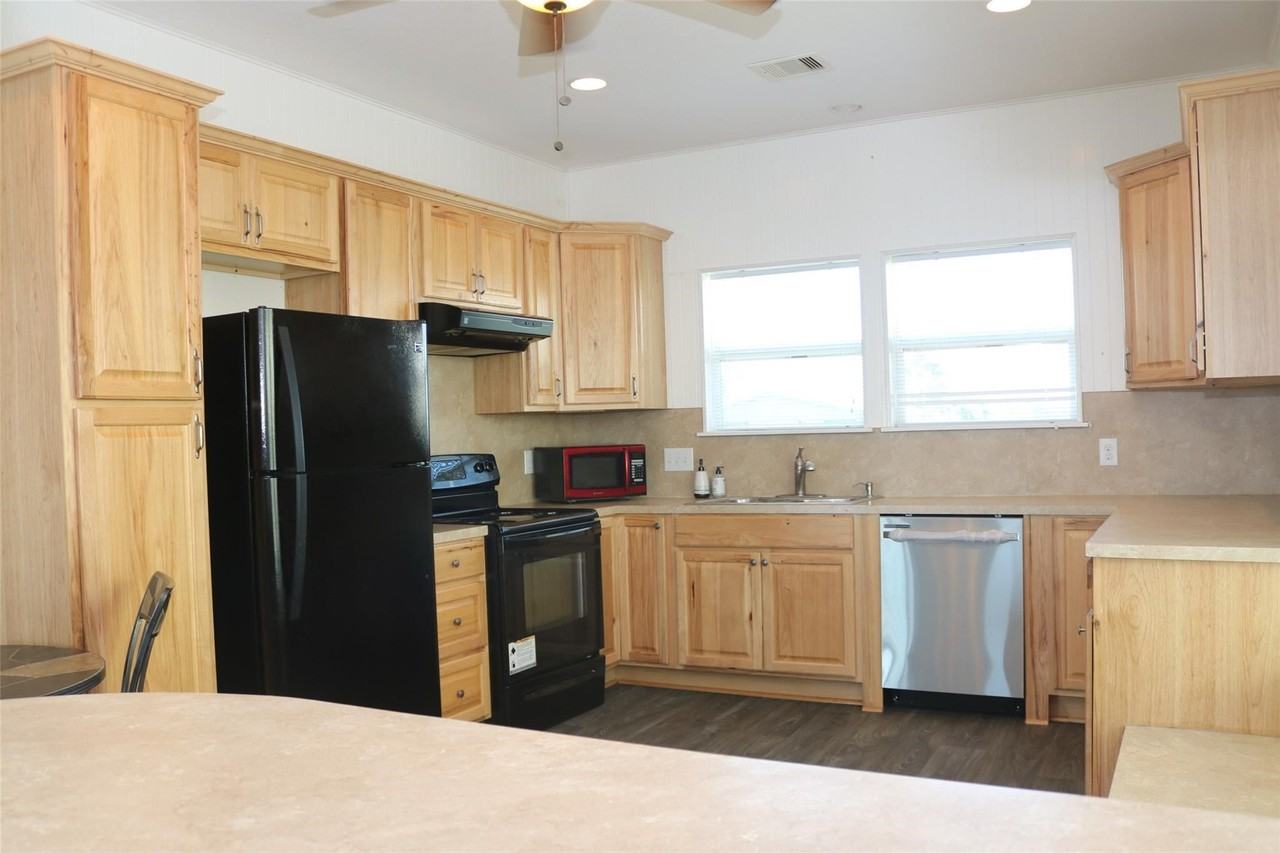 1506 Todville Rd - Photo 3 of 8