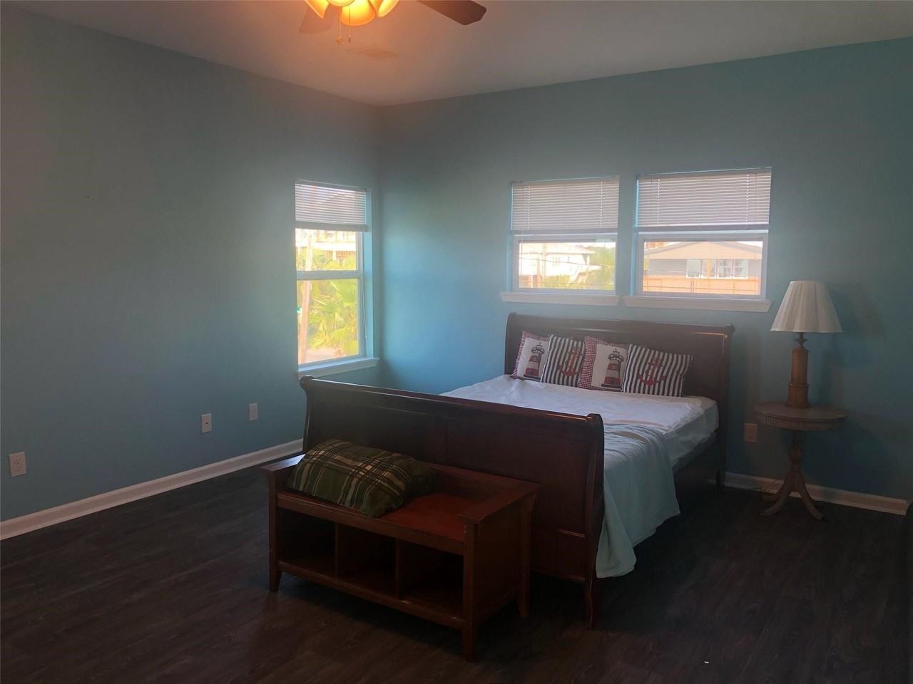 1506 Todville Rd - Photo 4 of 8