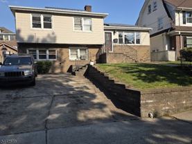 423 423 Lake St St. ## 427 - Photo 1 of 1