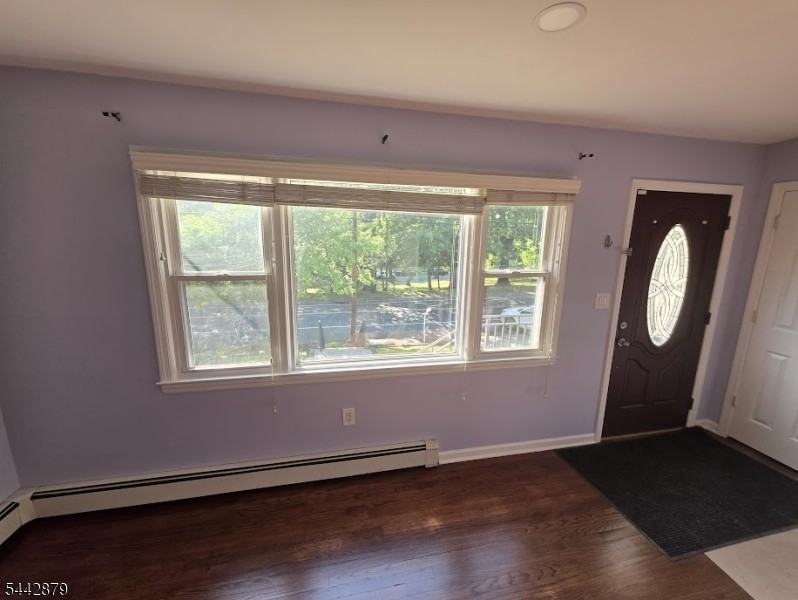 423 423 Lake St St. - Photo 3 of 37