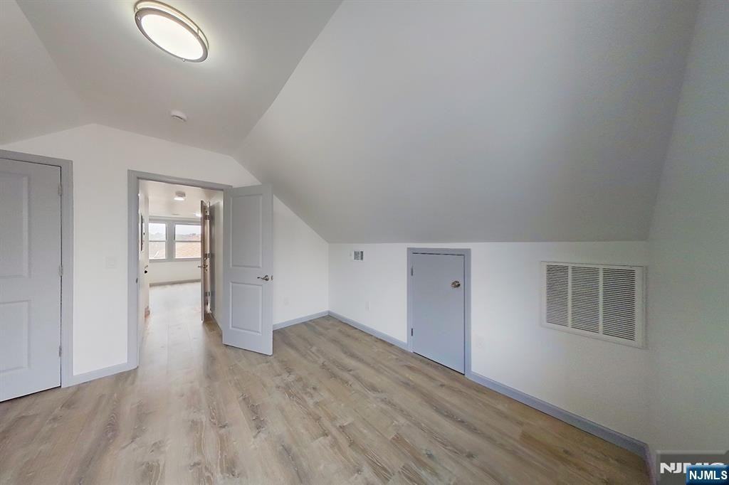 170 Sunset Ave - Photo 7 of 13