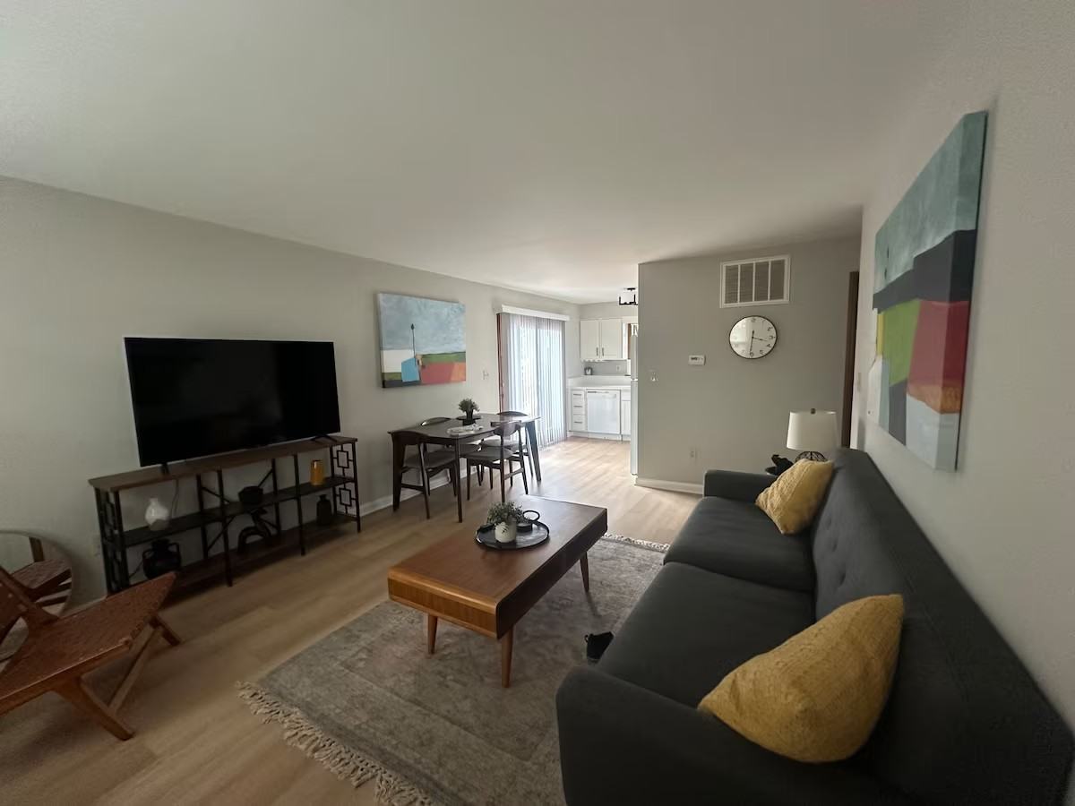 131 Newberry Ave Apt 1s #1S - Photo 3 of 12