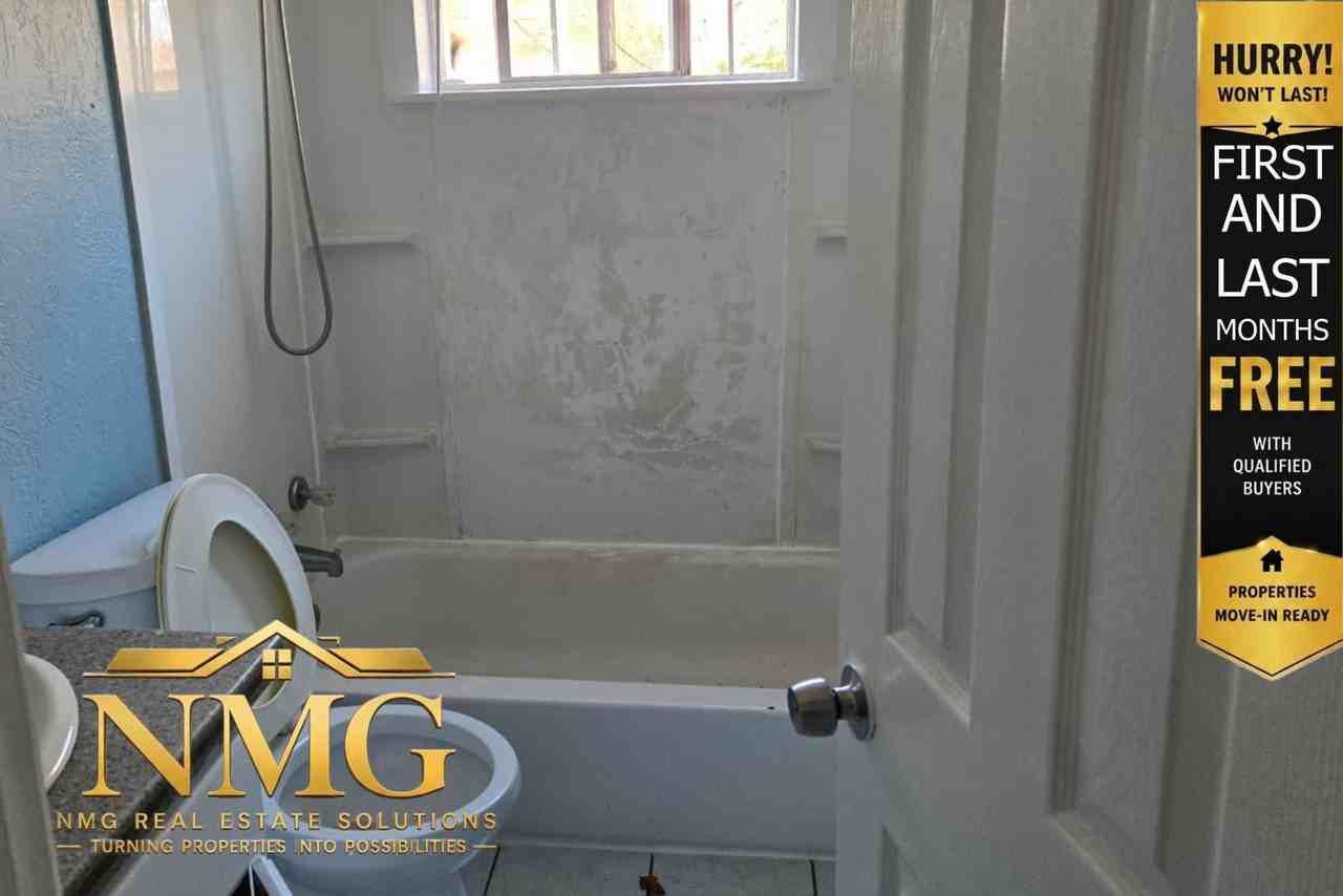 3380 Shady Oaks St #B - Photo 4 of 4