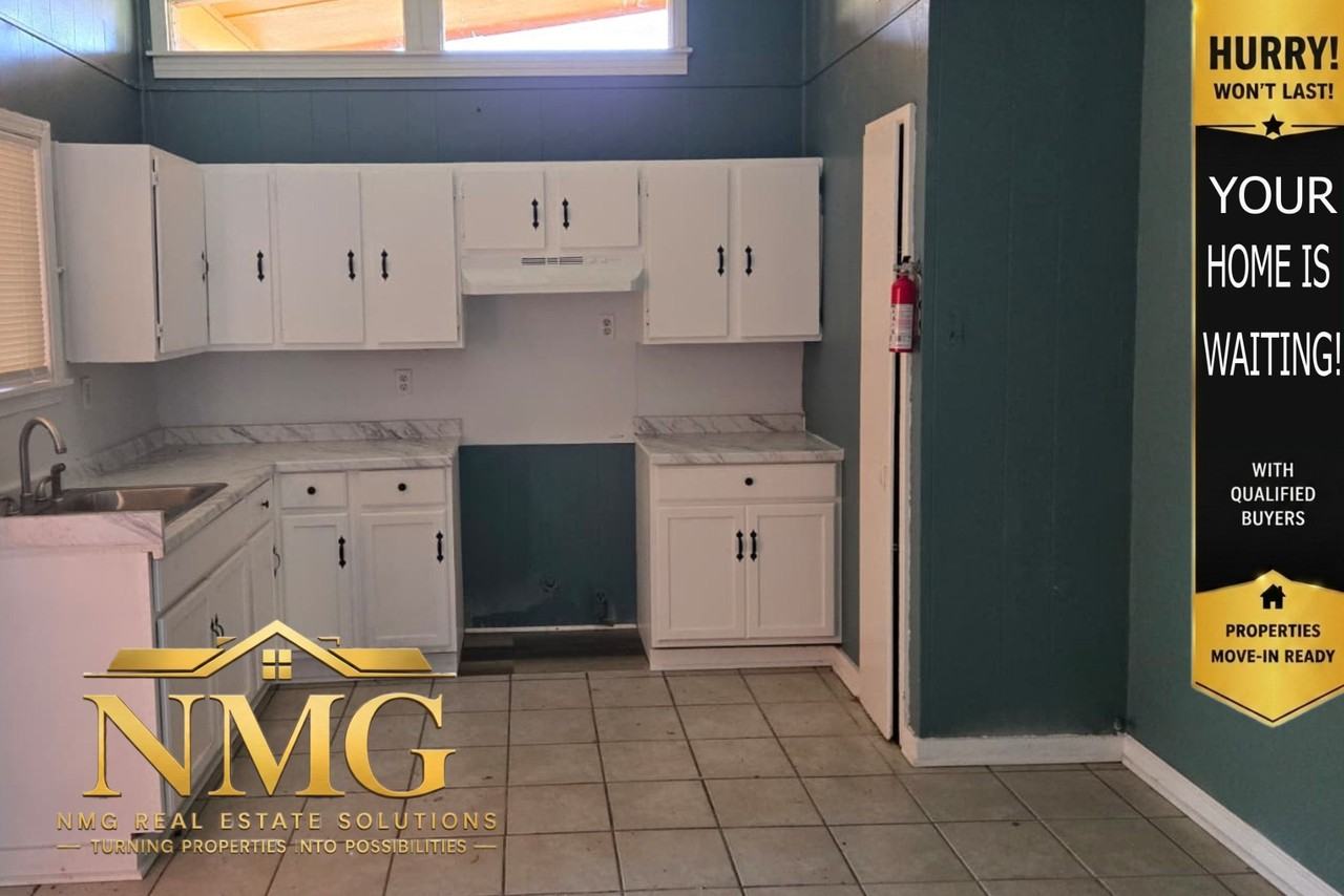 5301 Queen Mary Ln #1 - Photo 4 of 5