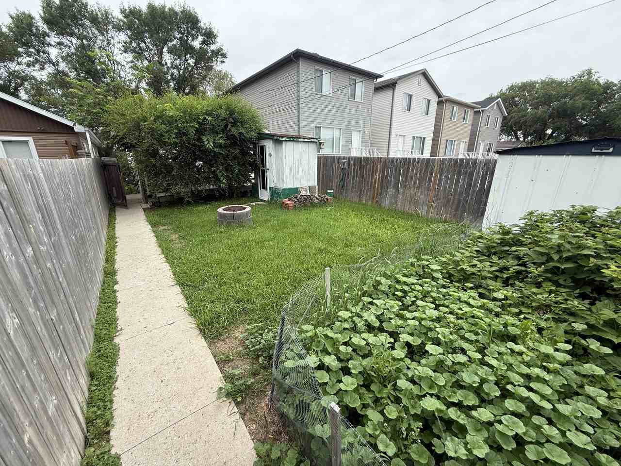 1241 Royal St #1 - Photo 7 of 8